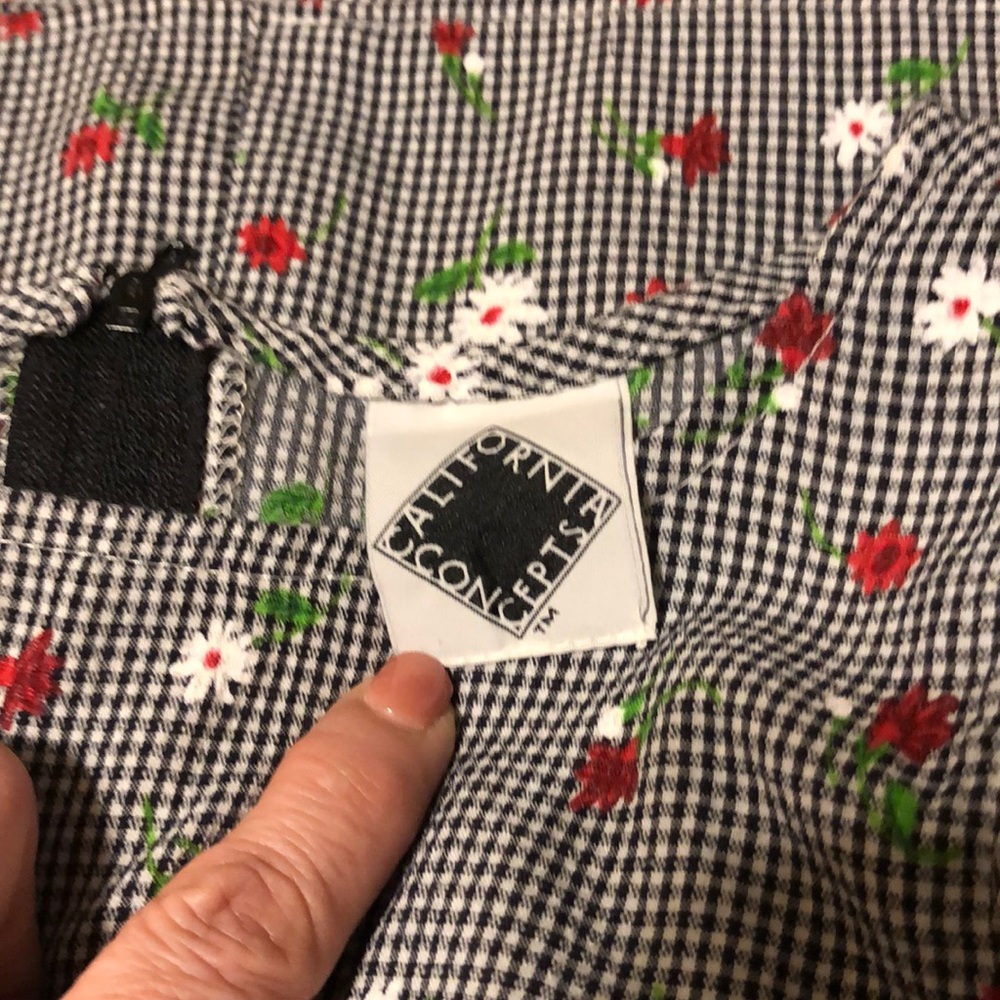 Dress - Picture 3 of 5